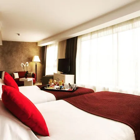 Hotell Montaigne & Cannes